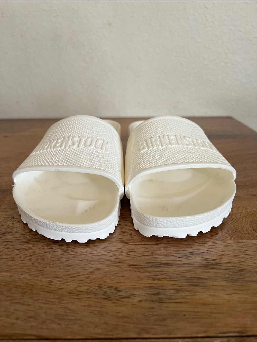 Birkenstock Barbados Essentials
EVA White Slip On Sandals Sz 38 L 7-7.5 M 5-5.5 - Picture 6 of 12